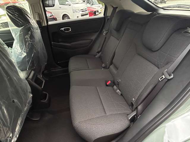 ホンダ ヴェゼル １．５ Ｅ：ＨＥＶ Ｘ R7年 (九州・沖縄) 99