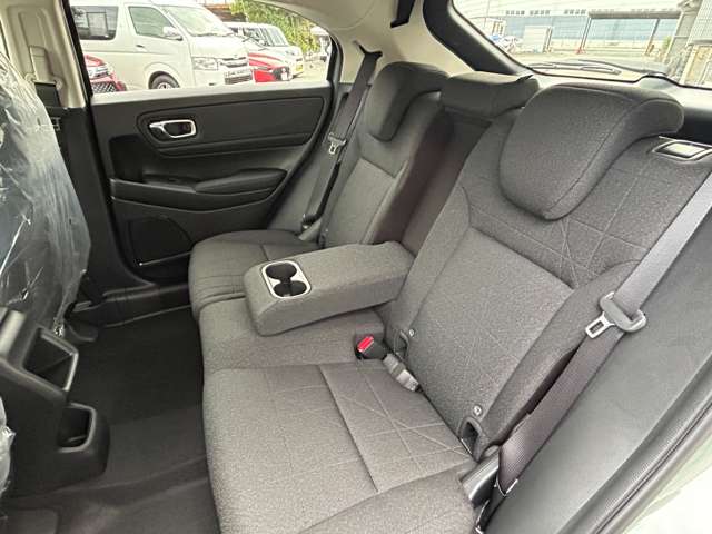 ホンダ ヴェゼル １．５ Ｅ：ＨＥＶ Ｘ R7年 (九州・沖縄) 99