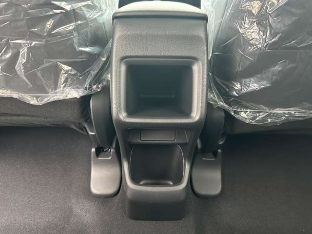 ホンダ ヴェゼル １．５ Ｅ：ＨＥＶ Ｘ R7年 (九州・沖縄) 99