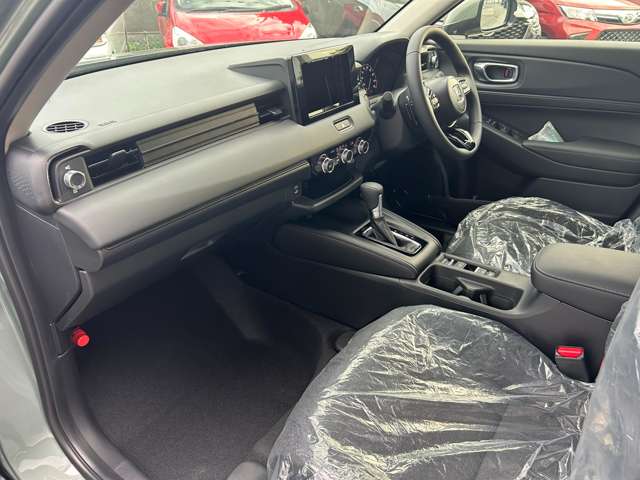 ホンダ ヴェゼル １．５ Ｅ：ＨＥＶ Ｘ R7年 (九州・沖縄) 99