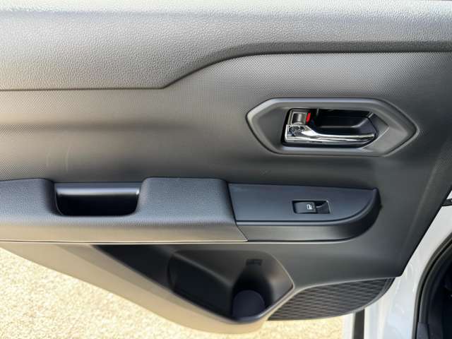 トヨタ ライズ　ハイブリッド ハイブリッド １．２ Ｚ R7年 (九州・沖縄) 99