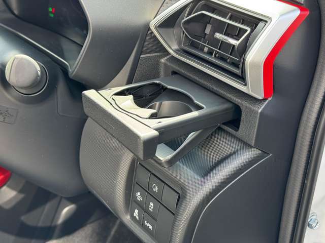 トヨタ ライズ　ハイブリッド ハイブリッド １．２ Ｚ R7年 (九州・沖縄) 99