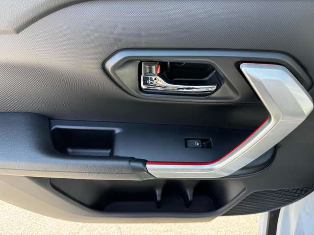 トヨタ ライズ　ハイブリッド ハイブリッド １．２ Ｚ R7年 (九州・沖縄) 99