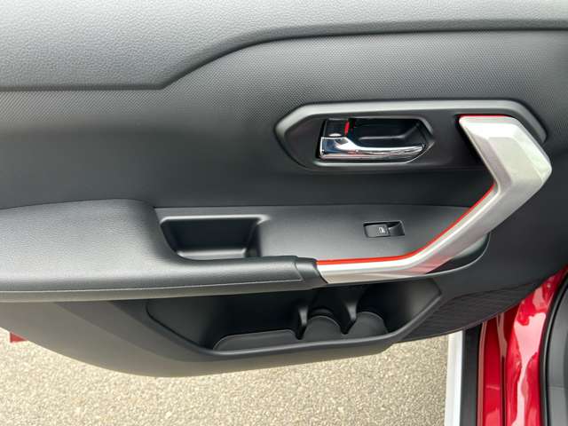 トヨタ ライズ　ハイブリッド ハイブリッド １．２ Ｚ R7年 (九州・沖縄) 99