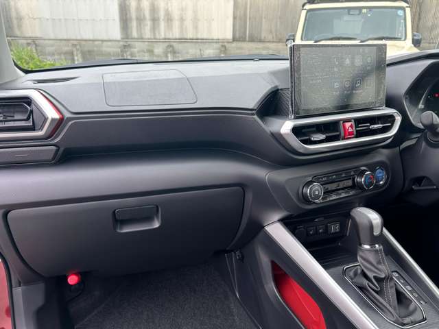 トヨタ ライズ　ハイブリッド ハイブリッド １．２ Ｚ R7年 (九州・沖縄) 99