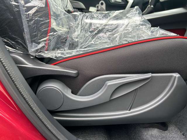 トヨタ ライズ　ハイブリッド ハイブリッド １．２ Ｚ R7年 (九州・沖縄) 99