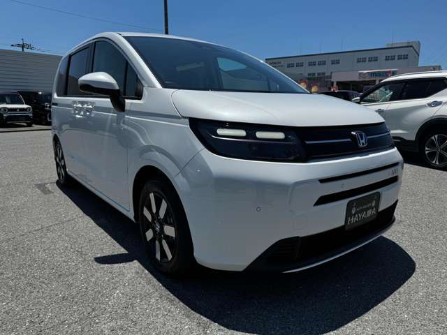 ホンダ フリード　ハイブリッド １．５ Ｅ：ＨＥＶ エアー ＥＸ R7年 (九州・沖縄) 99