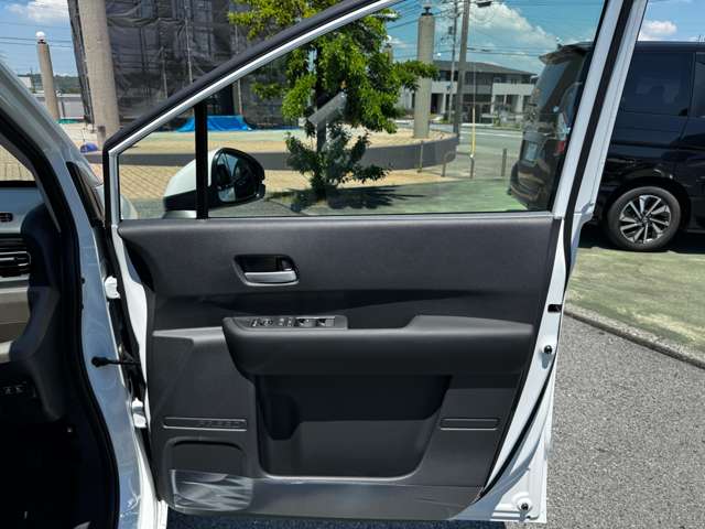 ホンダ フリード　ハイブリッド １．５ Ｅ：ＨＥＶ エアー ＥＸ R7年 (九州・沖縄) 99