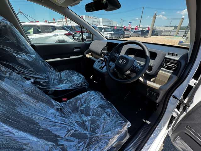 ホンダ フリード　ハイブリッド １．５ Ｅ：ＨＥＶ エアー ＥＸ R7年 (九州・沖縄) 99