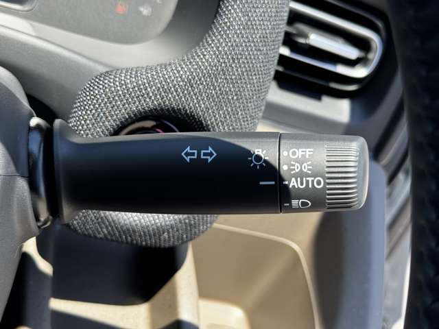 ホンダ フリード　ハイブリッド １．５ Ｅ：ＨＥＶ エアー ＥＸ R7年 (九州・沖縄) 99