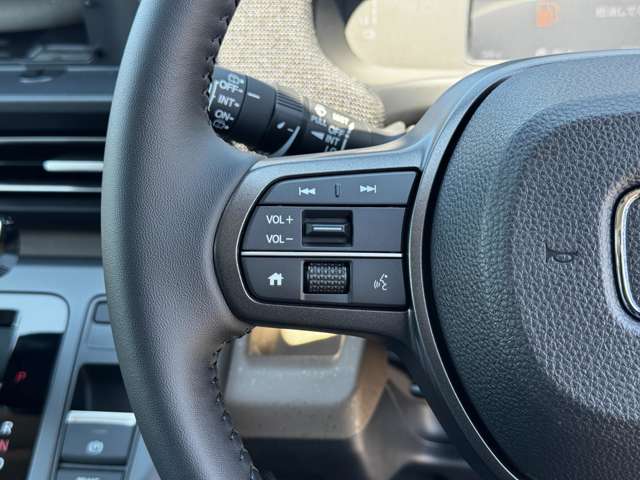 ホンダ フリード　ハイブリッド １．５ Ｅ：ＨＥＶ エアー ＥＸ R7年 (九州・沖縄) 99