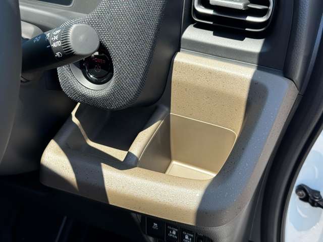 ホンダ フリード　ハイブリッド １．５ Ｅ：ＨＥＶ エアー ＥＸ R7年 (九州・沖縄) 99