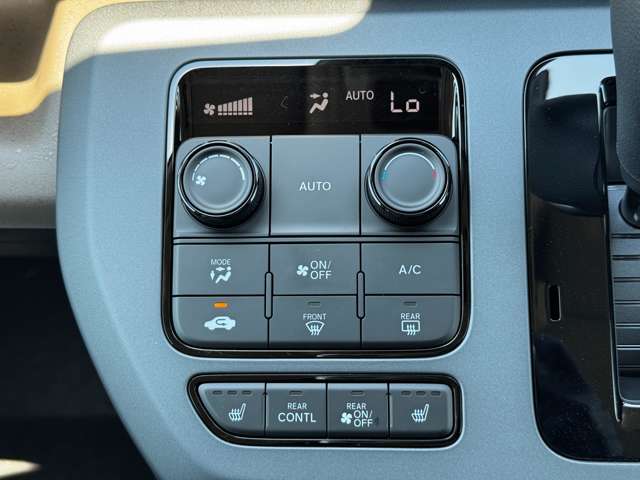 ホンダ フリード　ハイブリッド １．５ Ｅ：ＨＥＶ エアー ＥＸ R7年 (九州・沖縄) 99