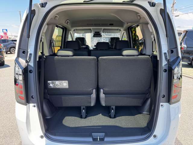 ホンダ フリード　ハイブリッド １．５ Ｅ：ＨＥＶ エアー ＥＸ R7年 (九州・沖縄) 99