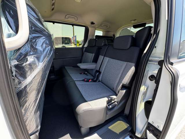 ホンダ フリード　ハイブリッド １．５ Ｅ：ＨＥＶ エアー ＥＸ R7年 (九州・沖縄) 99