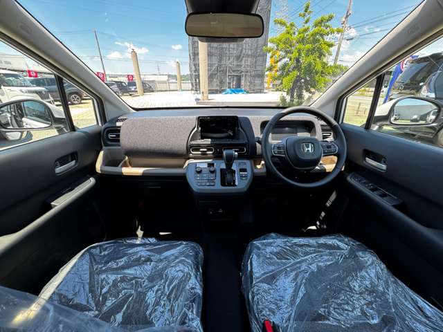 ホンダ フリード　ハイブリッド １．５ Ｅ：ＨＥＶ エアー ＥＸ R7年 (九州・沖縄) 99