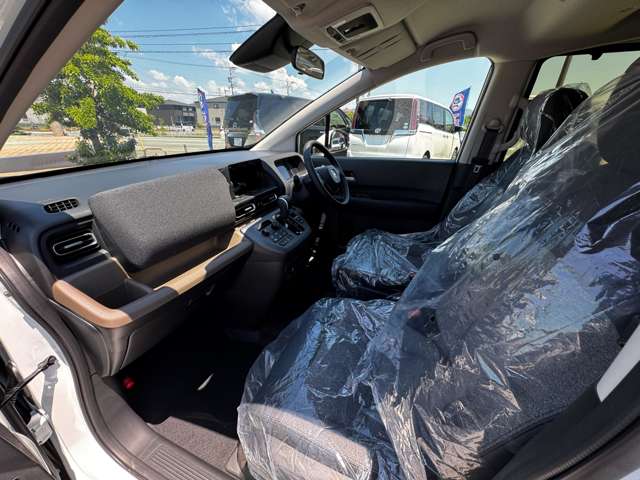 ホンダ フリード　ハイブリッド １．５ Ｅ：ＨＥＶ エアー ＥＸ R7年 (九州・沖縄) 99