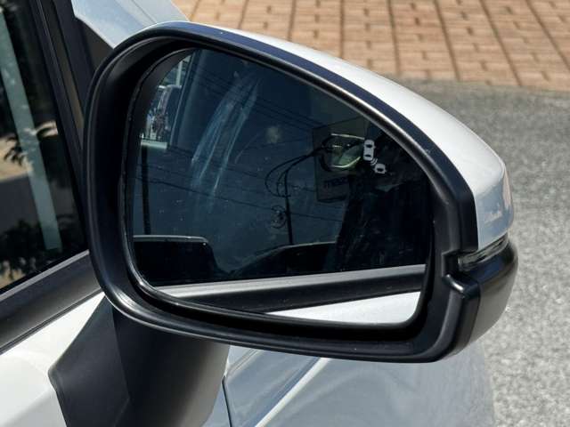 ホンダ フリード　ハイブリッド １．５ Ｅ：ＨＥＶ エアー ＥＸ R7年 (九州・沖縄) 99