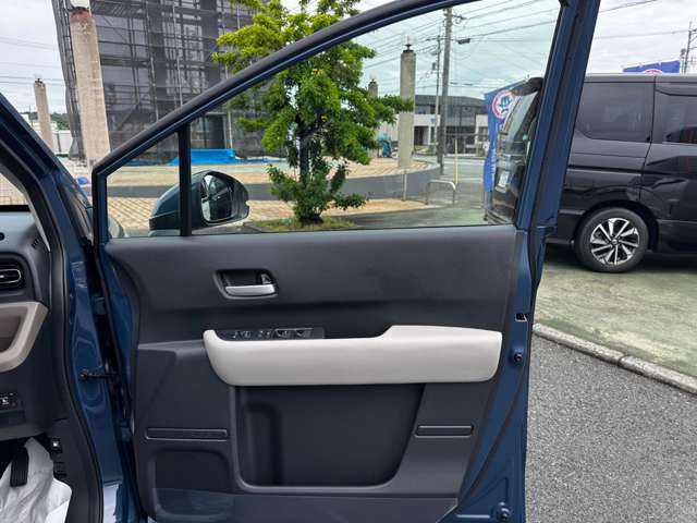 ホンダ フリード　ハイブリッド １．５ Ｅ：ＨＥＶ エアー ＥＸ R7年 (九州・沖縄) 99