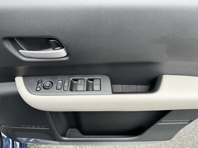 ホンダ フリード　ハイブリッド １．５ Ｅ：ＨＥＶ エアー ＥＸ R7年 (九州・沖縄) 99