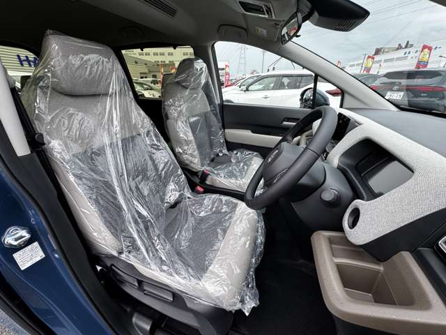 ホンダ フリード　ハイブリッド １．５ Ｅ：ＨＥＶ エアー ＥＸ R7年 (九州・沖縄) 99