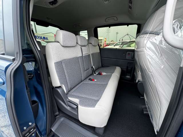 ホンダ フリード　ハイブリッド １．５ Ｅ：ＨＥＶ エアー ＥＸ R7年 (九州・沖縄) 99