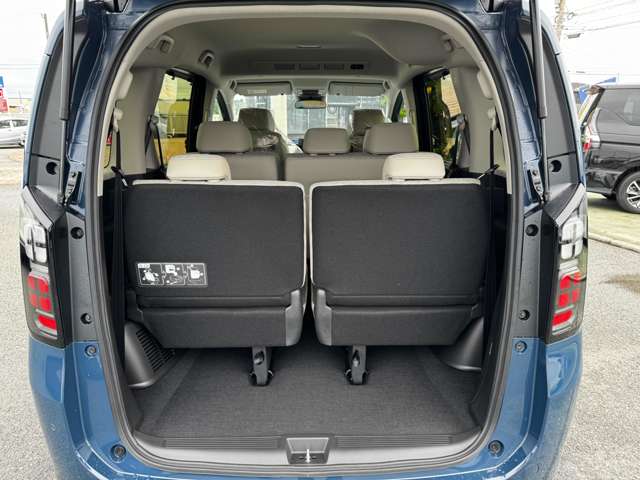 ホンダ フリード　ハイブリッド １．５ Ｅ：ＨＥＶ エアー ＥＸ R7年 (九州・沖縄) 99