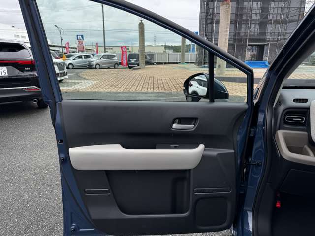 ホンダ フリード　ハイブリッド １．５ Ｅ：ＨＥＶ エアー ＥＸ R7年 (九州・沖縄) 99