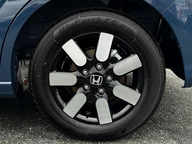 ホンダ フリード　ハイブリッド １．５ Ｅ：ＨＥＶ エアー ＥＸ R7年 (九州・沖縄) 99