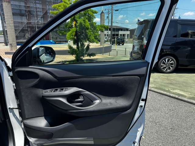 トヨタ ヤリスクロス　ハイブリッド １．５ ハイブリッド Ｚ アドベンチャー R7年 (九州・沖縄) 99