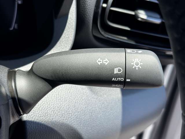 トヨタ ヤリスクロス　ハイブリッド １．５ ハイブリッド Ｚ アドベンチャー R7年 (九州・沖縄) 99