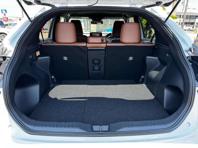 トヨタ ヤリスクロス　ハイブリッド １．５ ハイブリッド Ｚ アドベンチャー R7年 (九州・沖縄) 99