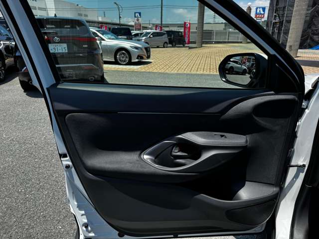 トヨタ ヤリスクロス　ハイブリッド １．５ ハイブリッド Ｚ アドベンチャー R7年 (九州・沖縄) 99