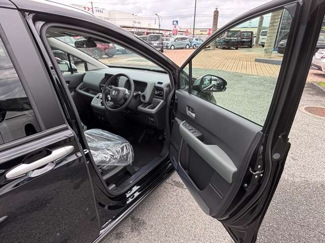 ホンダ フリード　ハイブリッド １．５ Ｅ：ＨＥＶ クロスター R7年 (九州・沖縄) 99