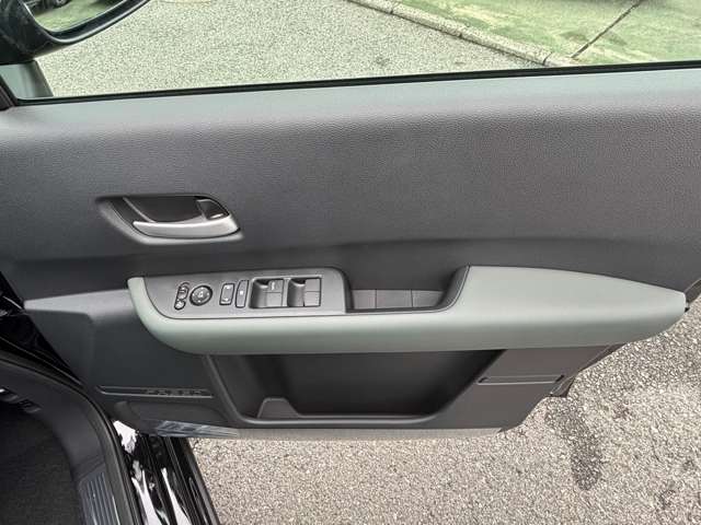 ホンダ フリード　ハイブリッド １．５ Ｅ：ＨＥＶ クロスター R7年 (九州・沖縄) 99