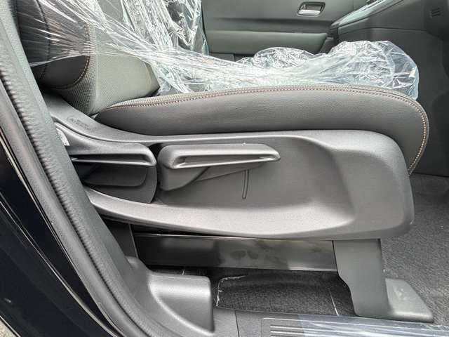 ホンダ フリード　ハイブリッド １．５ Ｅ：ＨＥＶ クロスター R7年 (九州・沖縄) 99