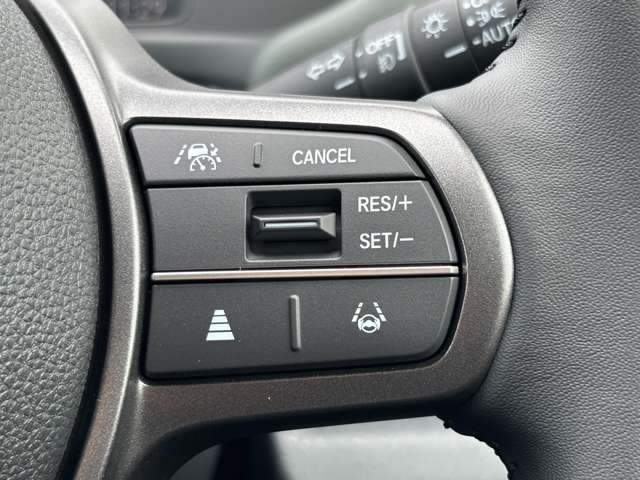 ホンダ フリード　ハイブリッド １．５ Ｅ：ＨＥＶ クロスター R7年 (九州・沖縄) 99