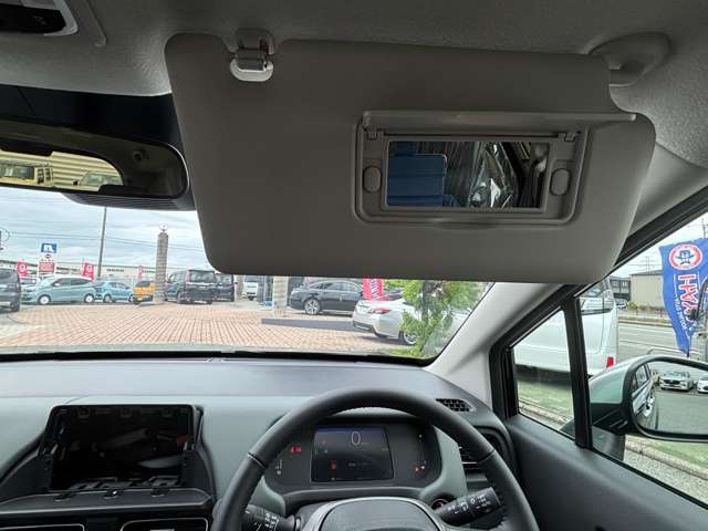 ホンダ フリード　ハイブリッド １．５ Ｅ：ＨＥＶ クロスター R7年 (九州・沖縄) 99