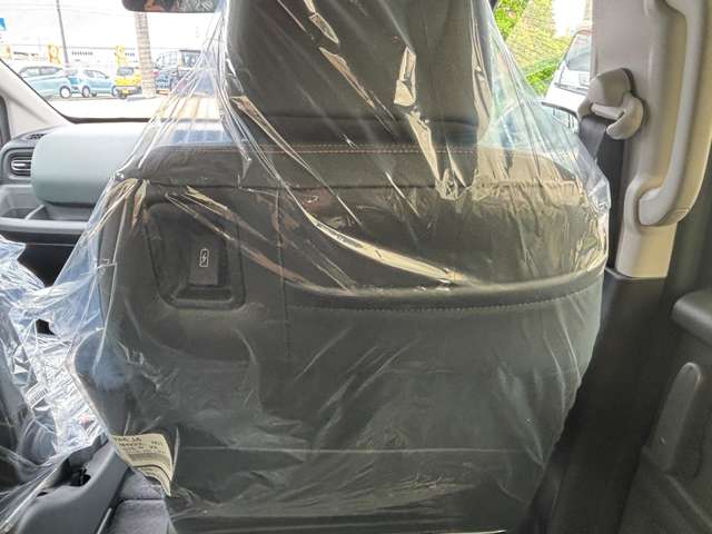 ホンダ フリード　ハイブリッド １．５ Ｅ：ＨＥＶ クロスター R7年 (九州・沖縄) 99