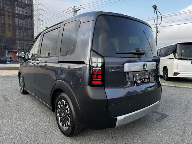 ホンダ フリード　ハイブリッド １．５ Ｅ：ＨＥＶ クロスター R7年 (九州・沖縄) 99