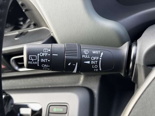 ホンダ フリード　ハイブリッド １．５ Ｅ：ＨＥＶ クロスター R7年 (九州・沖縄) 99