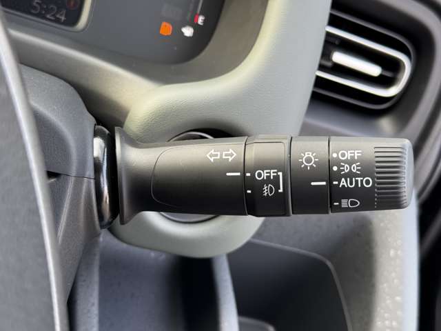 ホンダ フリード　ハイブリッド １．５ Ｅ：ＨＥＶ クロスター R7年 (九州・沖縄) 99