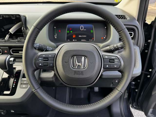 ホンダ フリード　ハイブリッド １．５ Ｅ：ＨＥＶ クロスター R7年 (九州・沖縄) 99