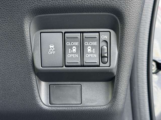 ホンダ フリード　ハイブリッド １．５ Ｅ：ＨＥＶ クロスター R7年 (九州・沖縄) 99