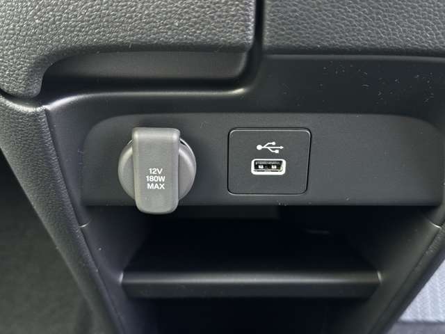 ホンダ フリード　ハイブリッド １．５ Ｅ：ＨＥＶ クロスター R7年 (九州・沖縄) 99