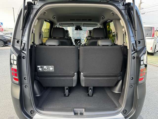 ホンダ フリード　ハイブリッド １．５ Ｅ：ＨＥＶ クロスター R7年 (九州・沖縄) 99