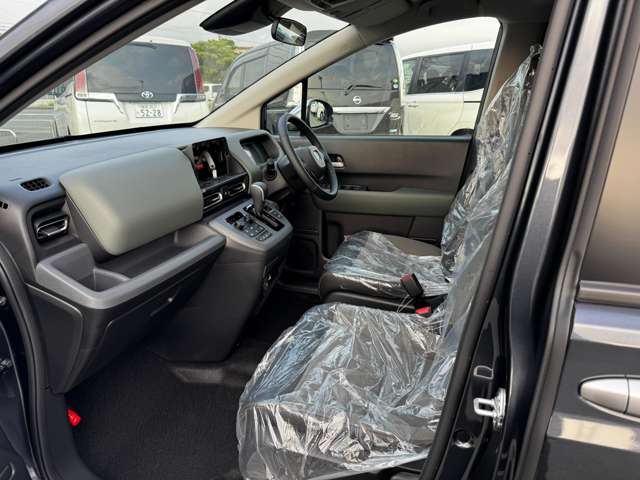 ホンダ フリード　ハイブリッド １．５ Ｅ：ＨＥＶ クロスター R7年 (九州・沖縄) 99