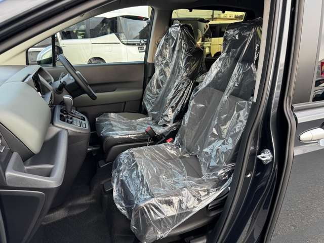 ホンダ フリード　ハイブリッド １．５ Ｅ：ＨＥＶ クロスター R7年 (九州・沖縄) 99