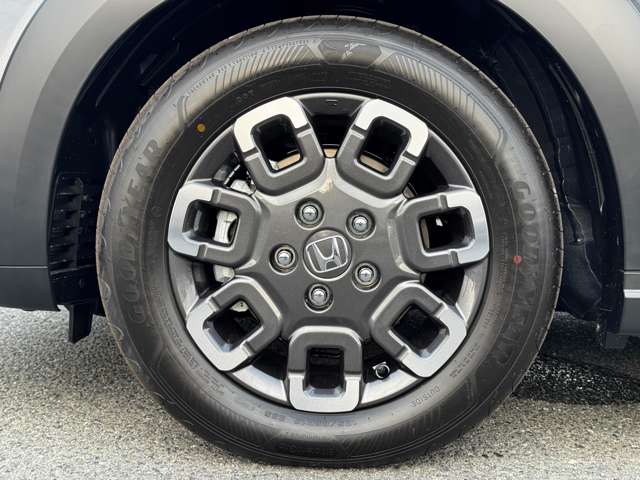 ホンダ フリード　ハイブリッド １．５ Ｅ：ＨＥＶ クロスター R7年 (九州・沖縄) 99