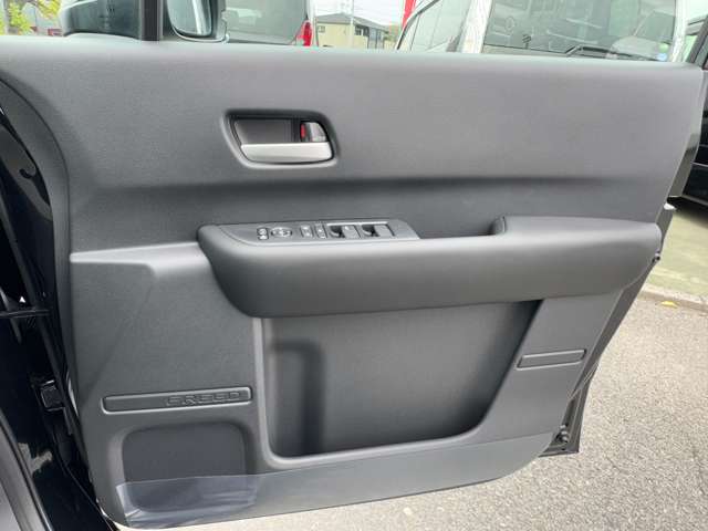 ホンダ フリード　ハイブリッド １．５ Ｅ：ＨＥＶ エアー ＥＸ R7年 (九州・沖縄) 99